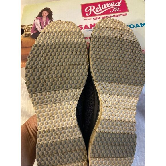 Skechers loafers #14010 size 10 navy go flex (Discoloration trim) - Picture 4 of 6